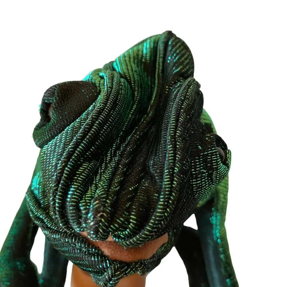 Folkmanis chameleon hand puppet‎ iridescent green lizard Folktails 15.5